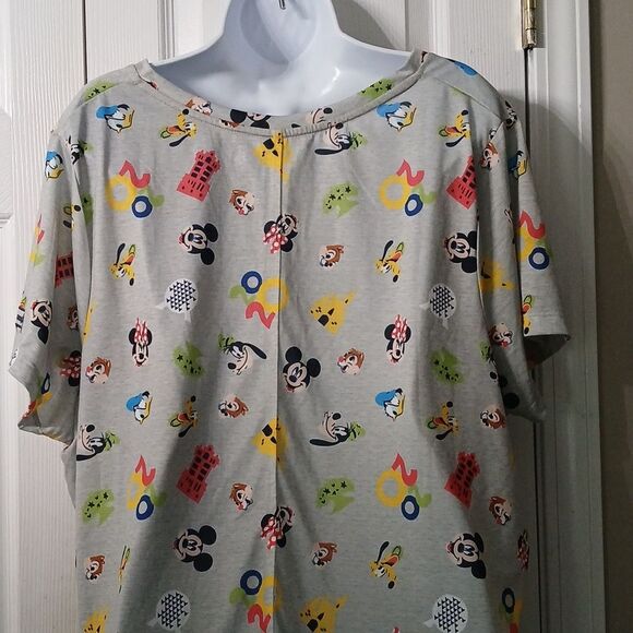 Walt Disney World 2020 Mickey and  v-neck short sleeve top shirt Sz 3X NWOT - Picture 6 of 8